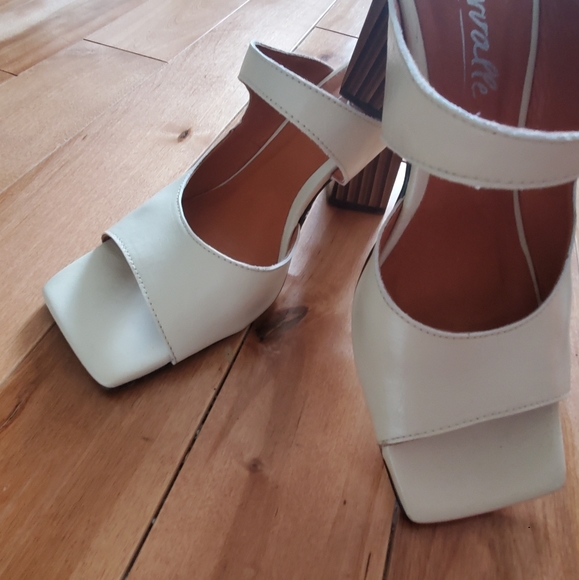 Shoes - Picture 2 of 2